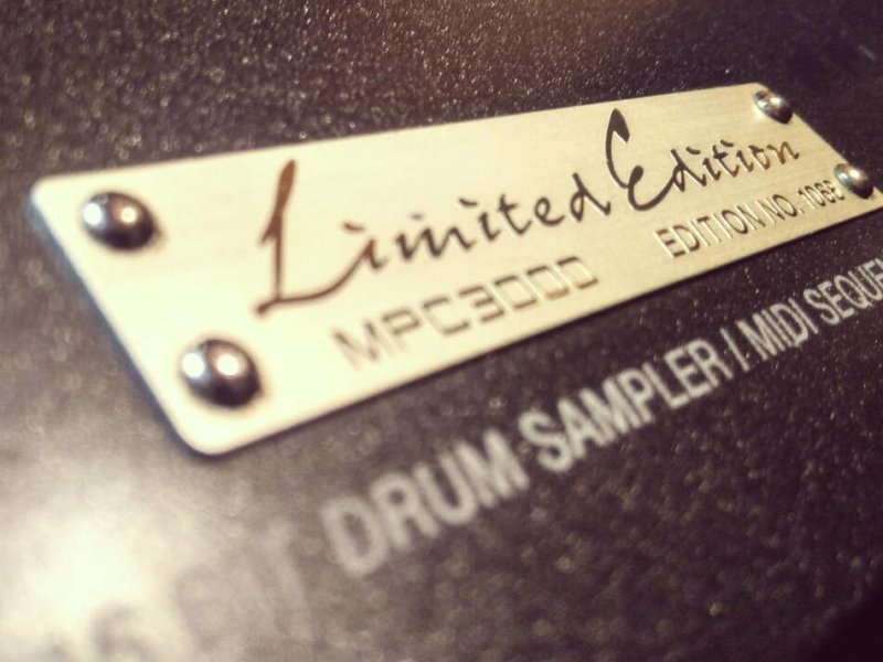 AKAI – MPC3000 Linn Edition