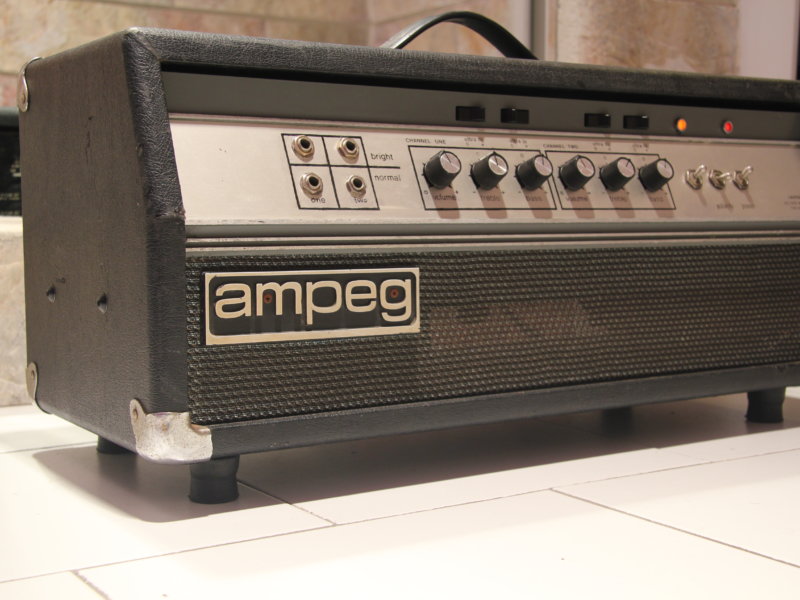 Ampeg B25