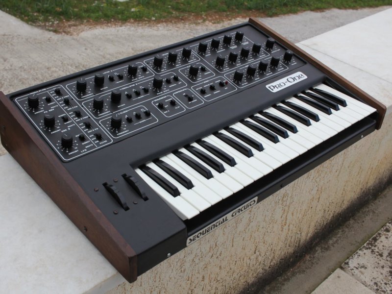 Sequential Circuits Pro One
